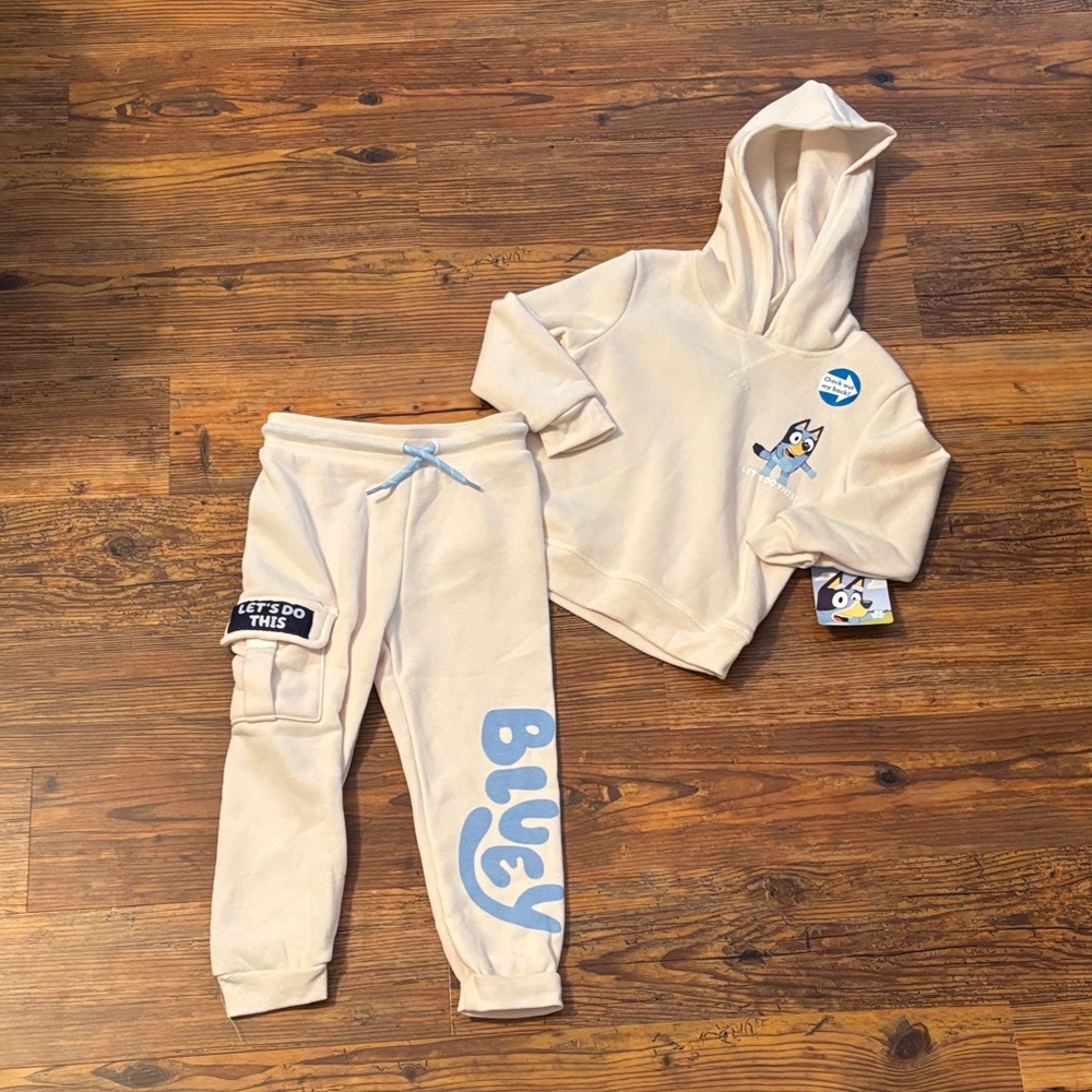 Bluey Cream Kids Toddler Jogger Sweat Pant Sweatshirt Set NWT